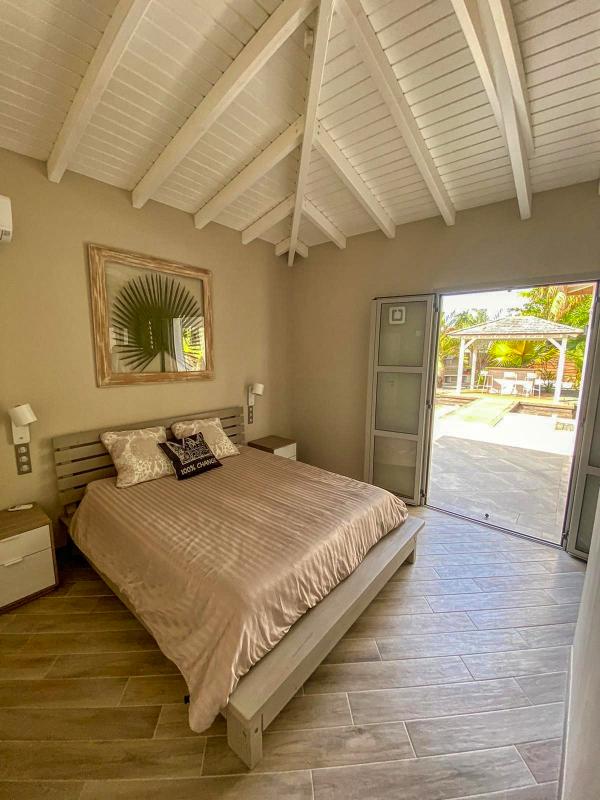 Location villa 4 chambres pour 8 personnes avec piscine à Saint François en Guadeloupe - villa Manzana 