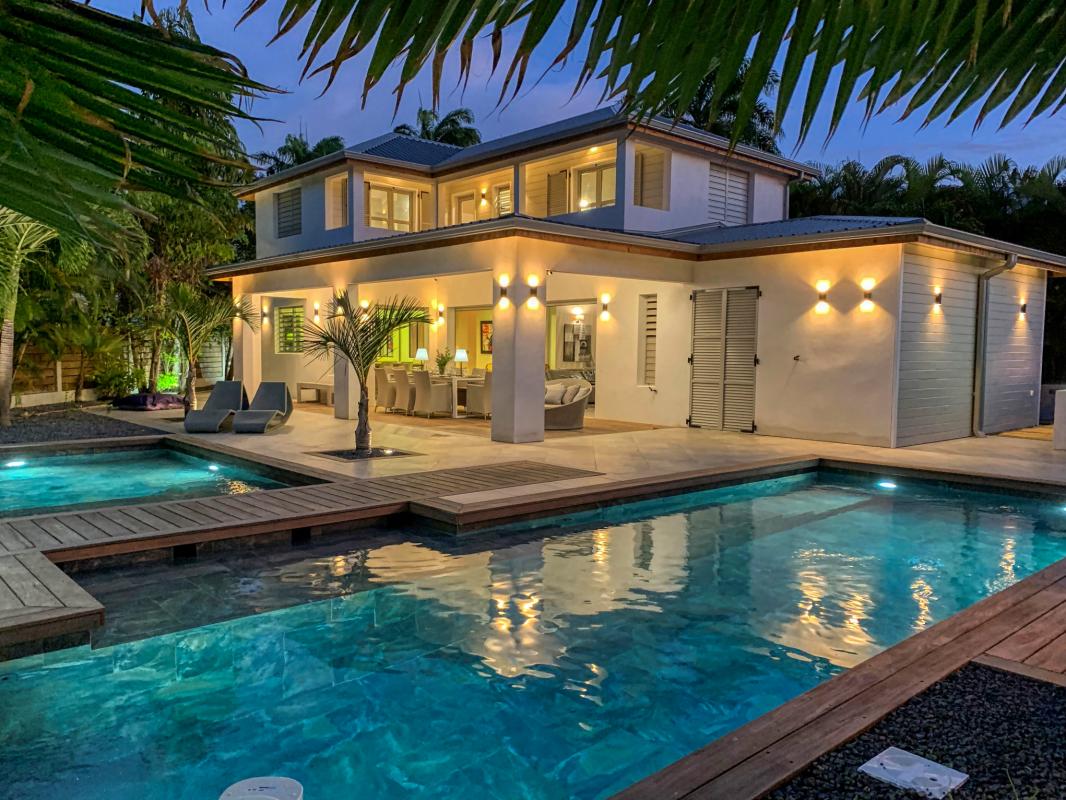 Location villa 4 chambres pour 8 personnes avec piscine à Saint François en Guadeloupe - villa Manzana 