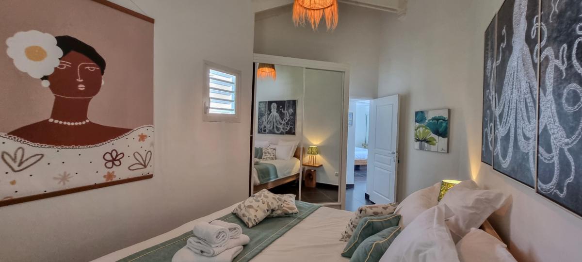 Location villa 5 chambres 10 personnes avec piscine à 100m de la plage à Saint François en Guadeloupe