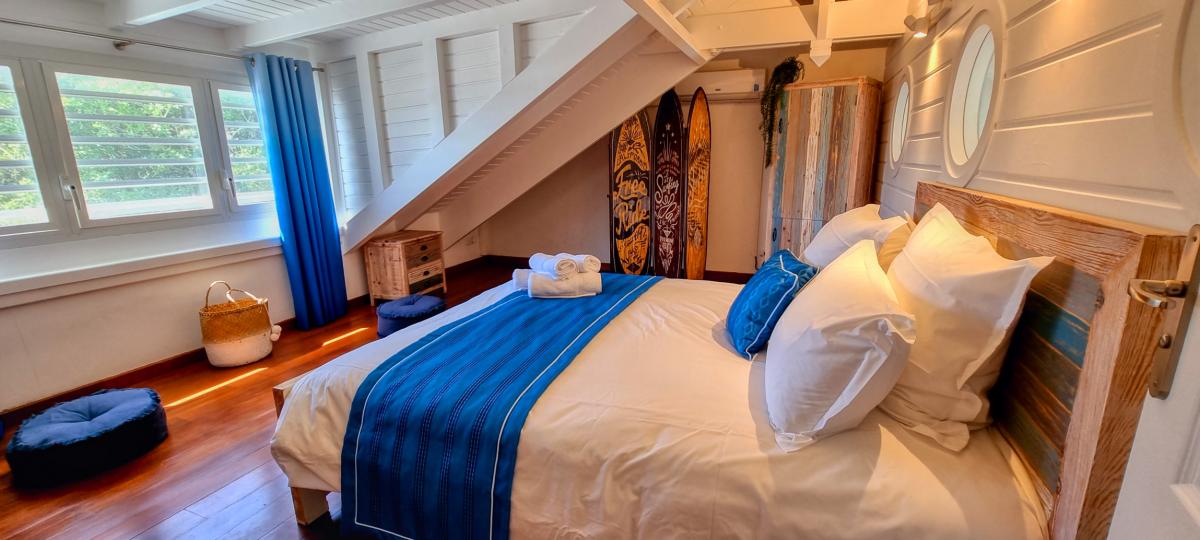 Location villa 5 chambres 10 personnes avec piscine à 100m de la plage à Saint François en Guadeloupe