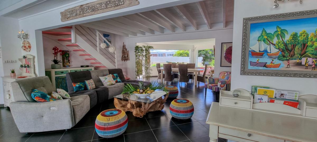 Location villa 5 chambres 10 personnes avec piscine à 100m de la plage à Saint François en Guadeloupe