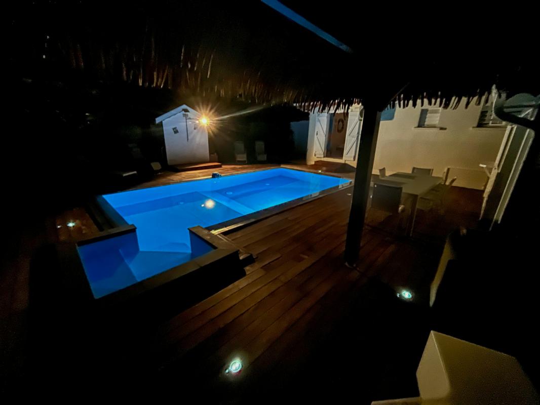 Location villa 4 chambres 11 personnes avec piscine à St François en Guadeloupe - piscine de nuit
