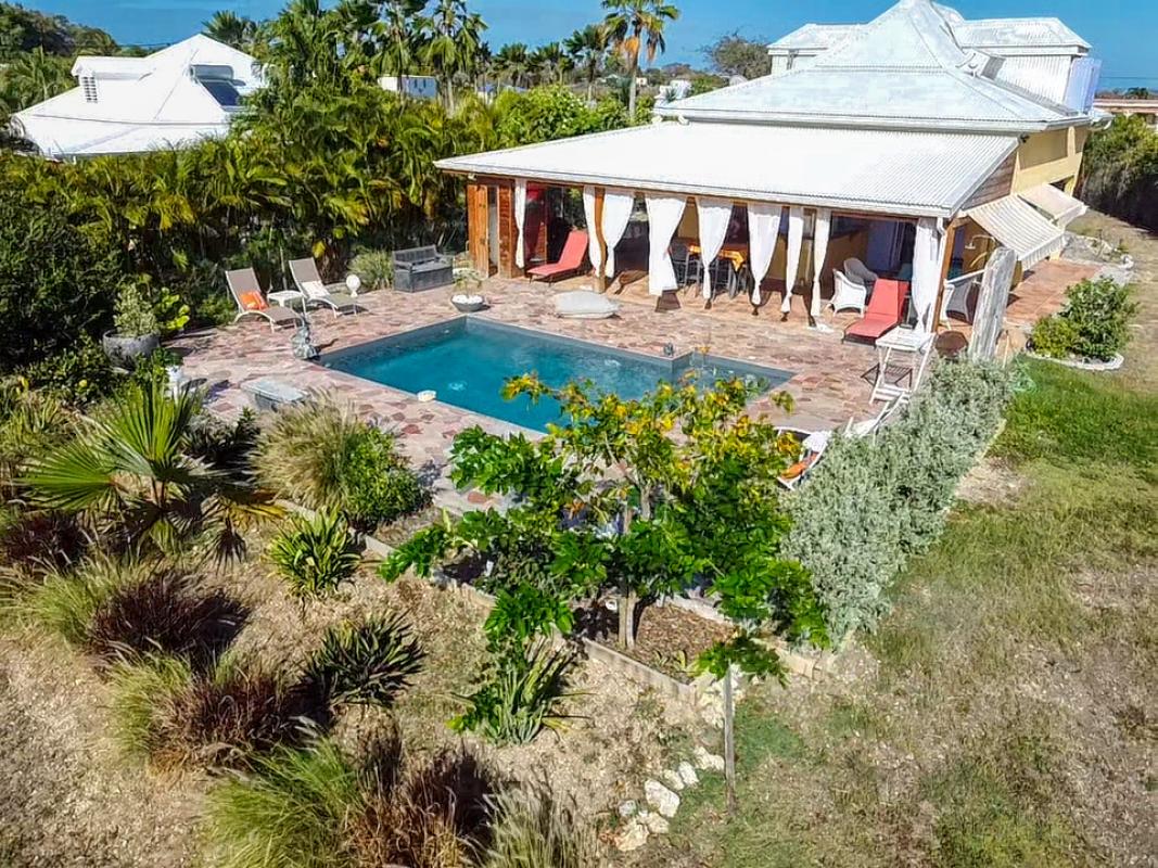 Location villa 3 chambres 6 personnes avec piscine à Saint François en Guadeloupe - vue d'ensemble