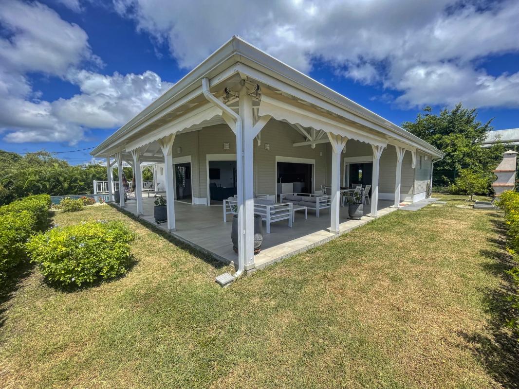 Villa en location en Guadeloupe Saint François - villa 2 chambres 4 personnes avec piscine 