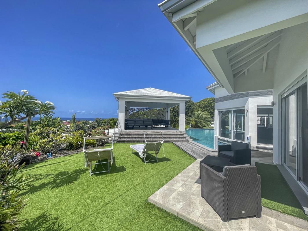 Location villa 14 personnes Saint François Guadeloupe-piscine vue mer