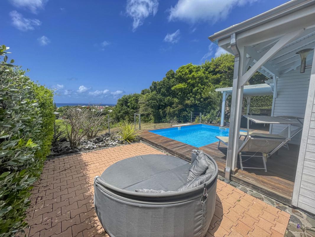 Location villa Guadeloupe Saint François - villa 1 chambre 2 adultes et 1 enfant - piscine et vue mer