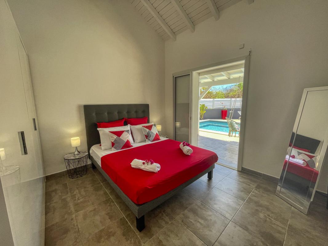 Location villa Guadeloupe Saint François - 3 suites avec salle de douche pour 6 personnes - piscine 