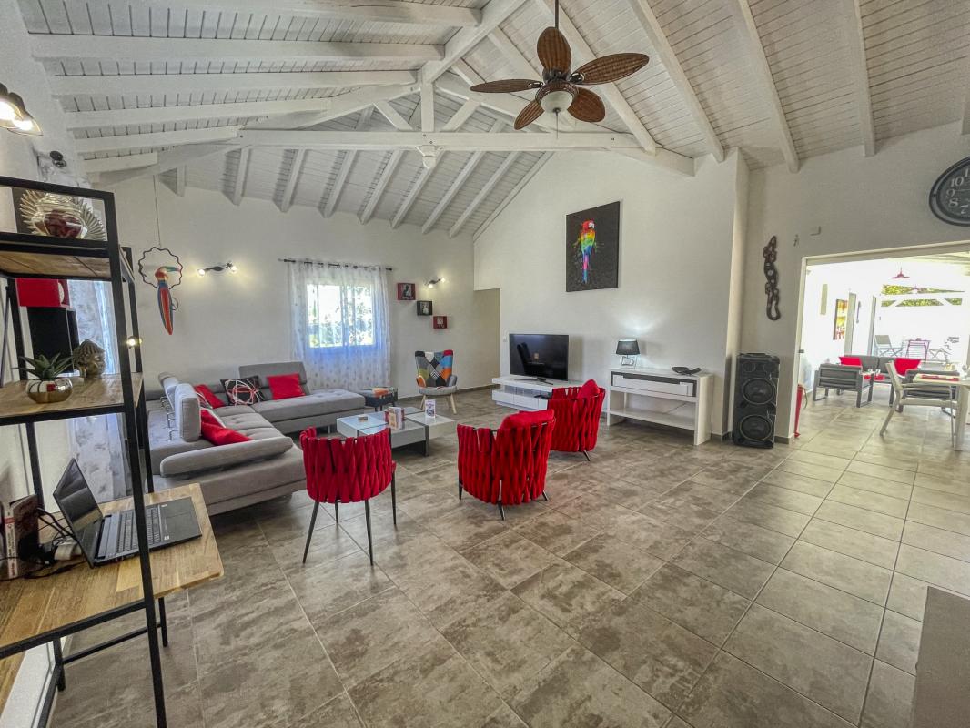 Location villa Guadeloupe Saint François - 3 suites avec salle de douche pour 6 personnes - piscine