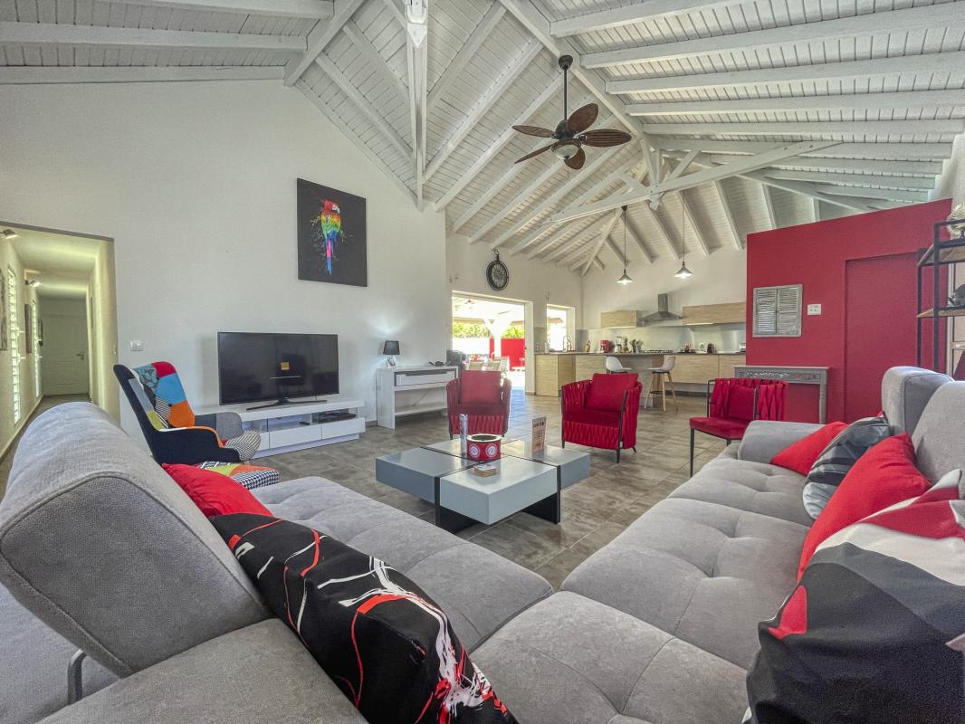 Location villa Guadeloupe Saint François - 3 suites avec salle de douche pour 6 personnes - piscine 