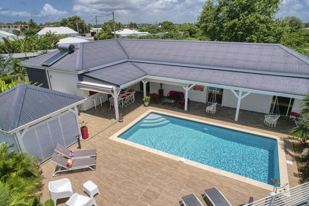 Location villa Guadeloupe Saint François - 3 suites avec salle de douche pour 6 personnes - piscine 