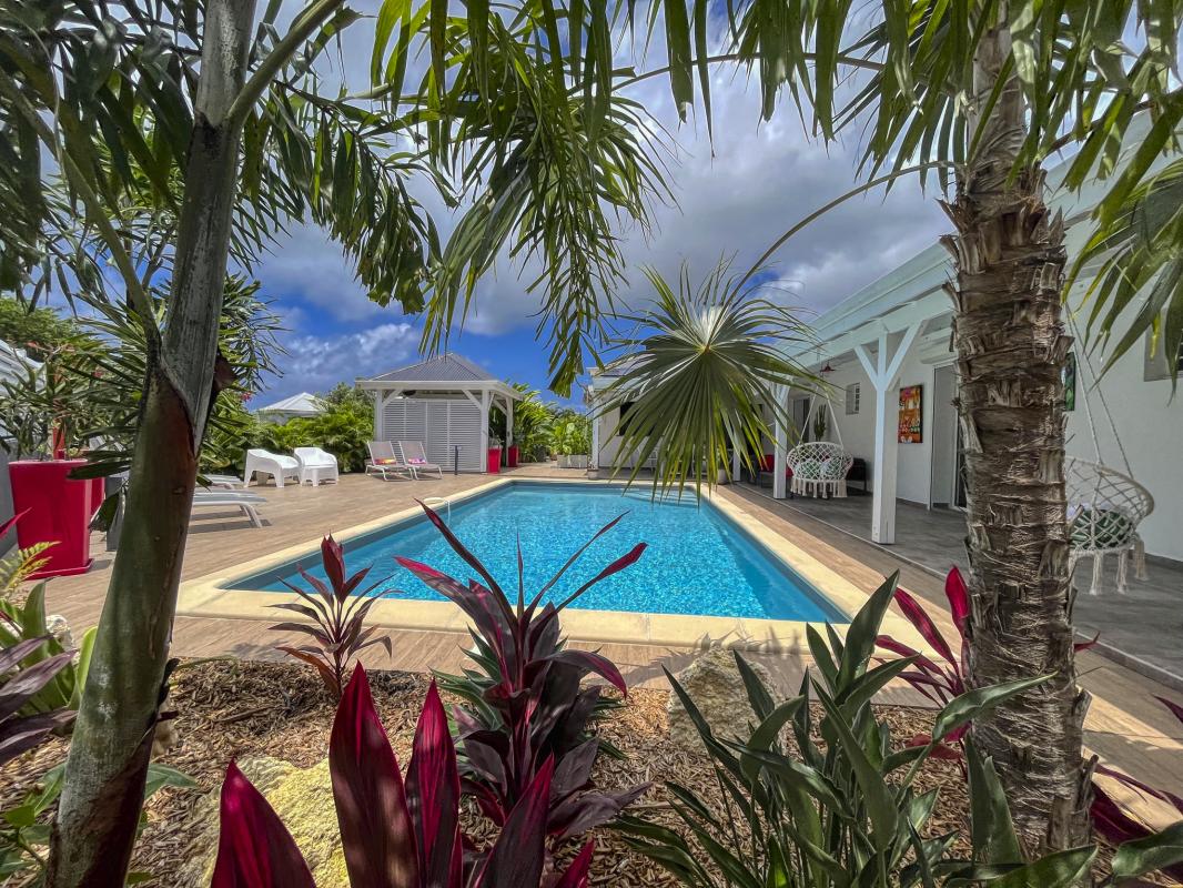 Location villa Guadeloupe Saint François - 3 suites avec salle de douche pour 6 personnes - piscine 