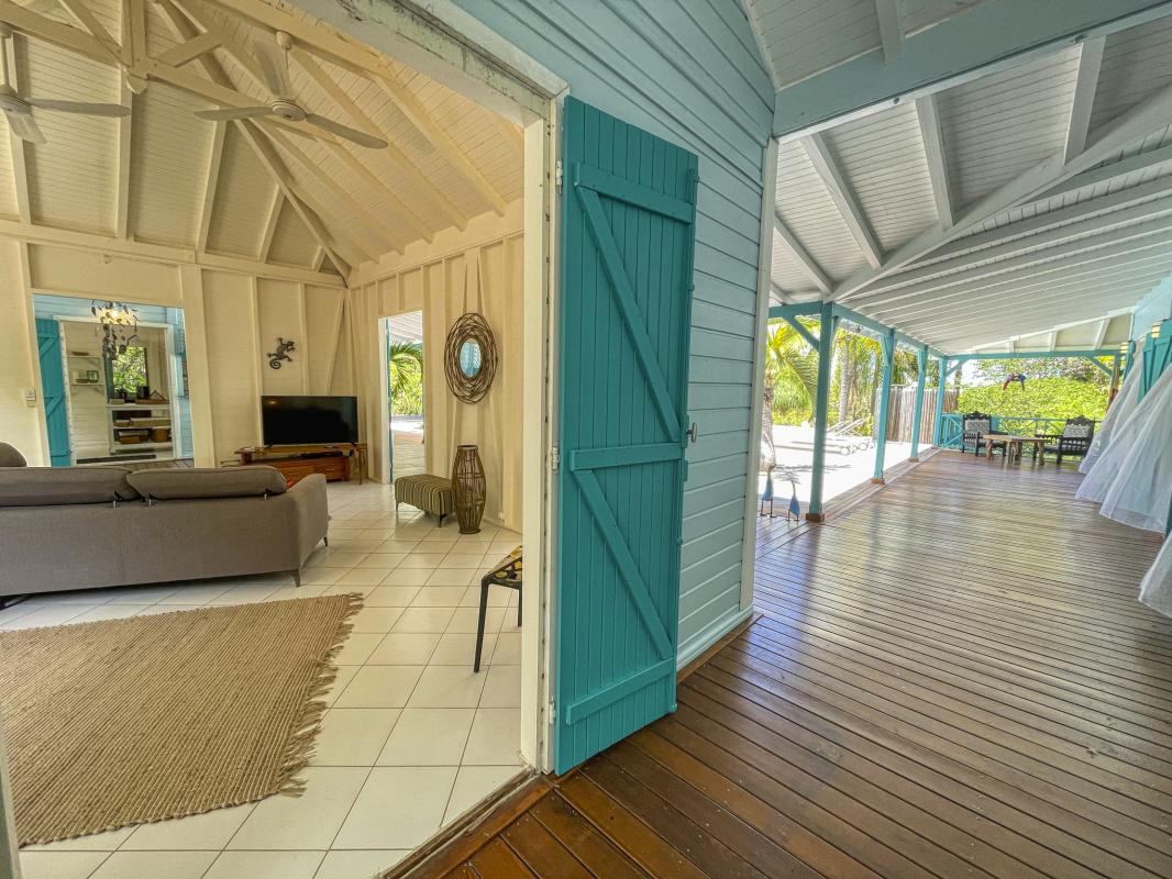Location villa Guadeloupe 12 personnes couloir
