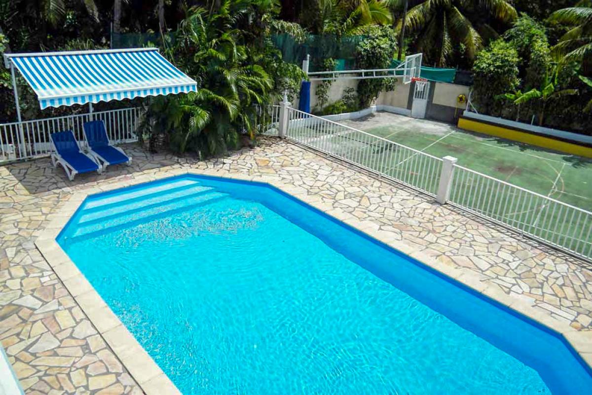 Location villa Guadeloupe St François 7 chambres 14 personnes avec piscine et accés à la mer