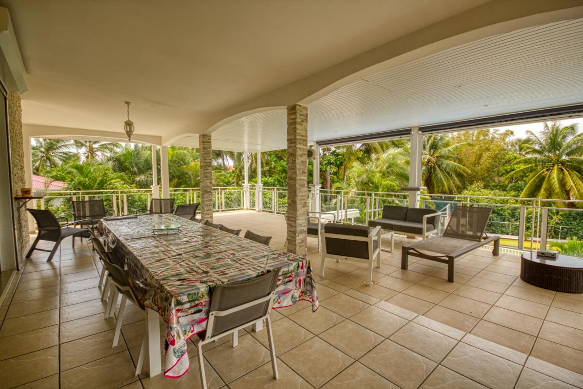 Location villa Guadeloupe St François 7 chambres 14 personnes avec piscine et accés à la mer