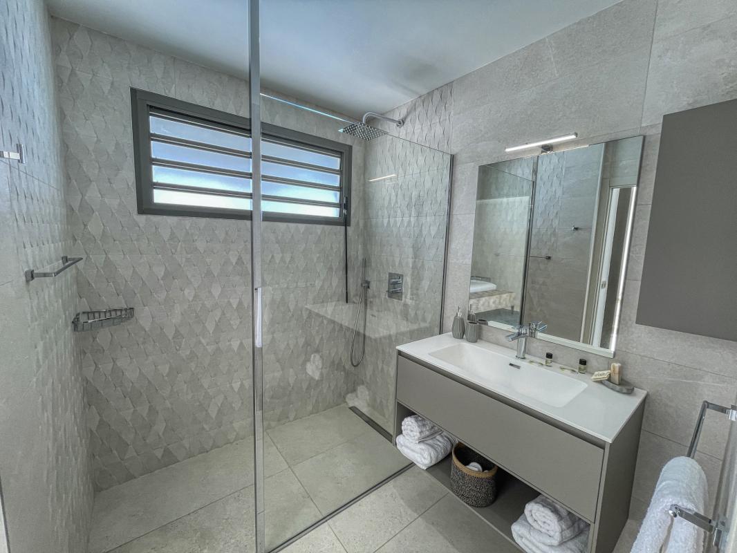 Guadeloupe Saint François location villa vue mer__chambre rdc