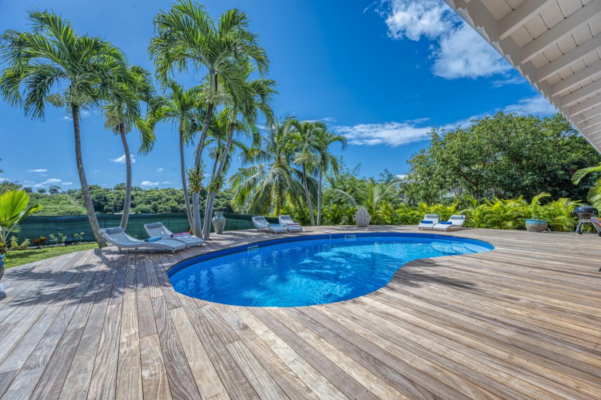 A louer villa 5 chambres Saint François Guadeloupe-piscine