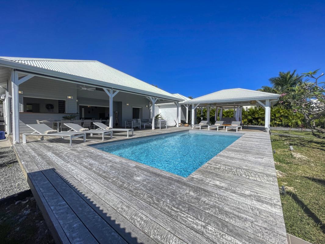 Villa 5 chambres à louer à Saint François Guadeloupe-piscine