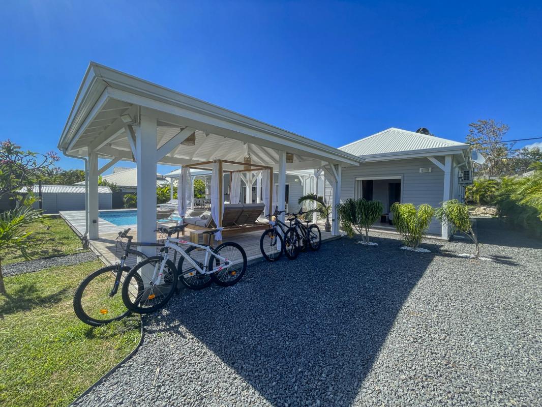 Villa 5 chambres à louer à Saint François Guadeloupe-Prêt de 4 vélos