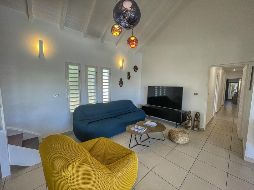 Villa 5 chambres à louer à Saint François Guadeloupe-salon