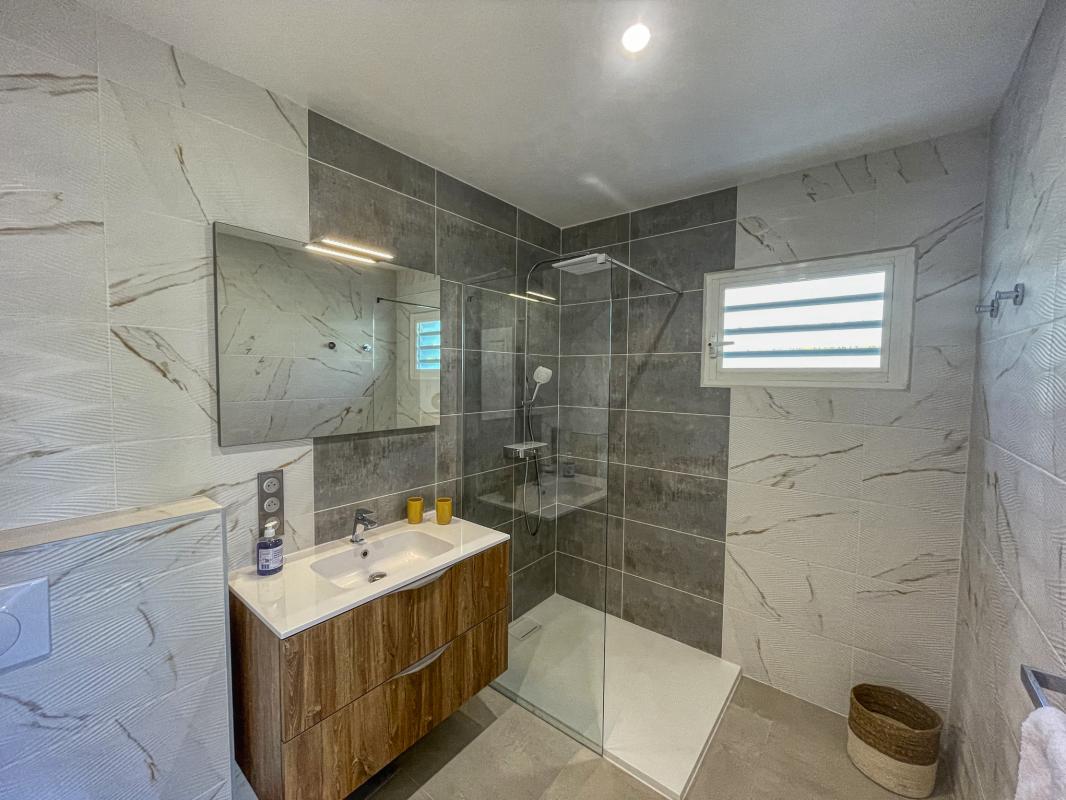 Villa 5 chambres à louer à Saint François Guadeloupe-SDD Master