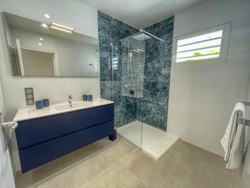 Villa 5 chambres à louer à Saint François Guadeloupe-SDD