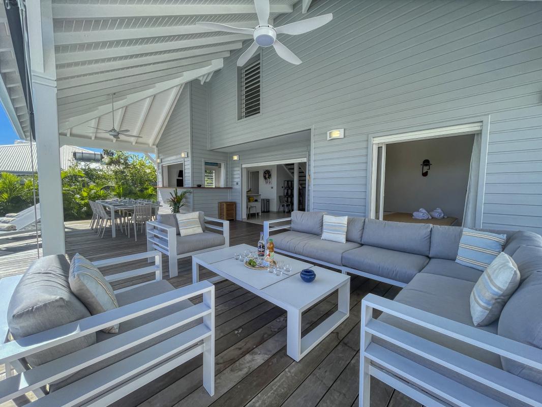 Villa 5 chambres à louer à Saint François Guadeloupe-terrasse