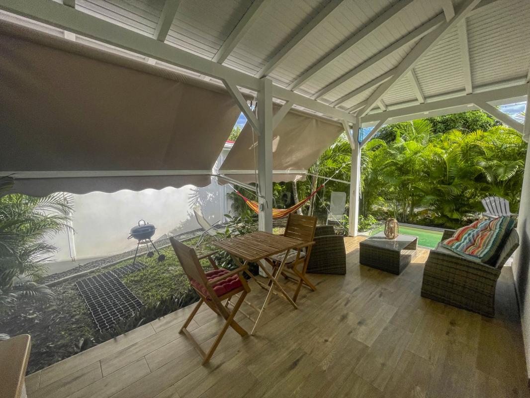 Location villa piscine Saint François Guadeloupe_terrasse