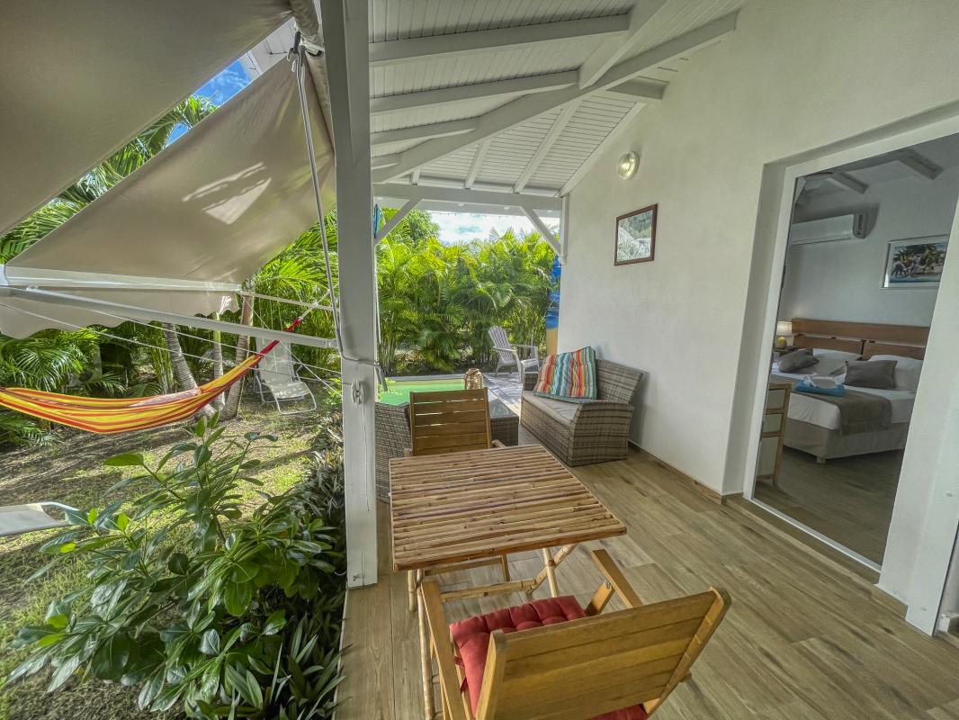 Location villa piscine Saint François Guadeloupe_terrasse