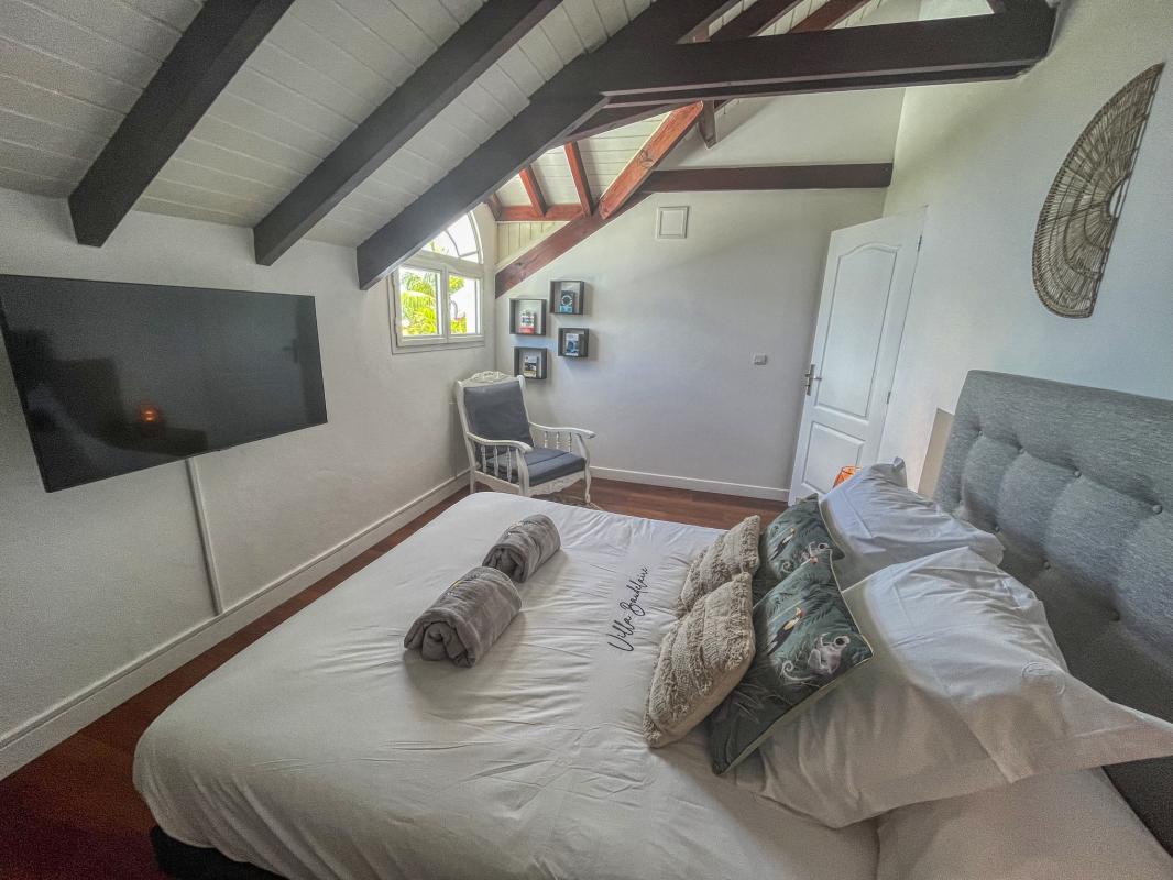 Location Villa 14 personnes Saint François Guadeloupe-chambre étage