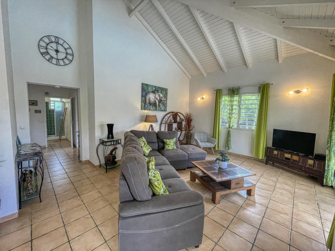 A louer villa 3 chambres Saint François Guadeloupe_ Salon