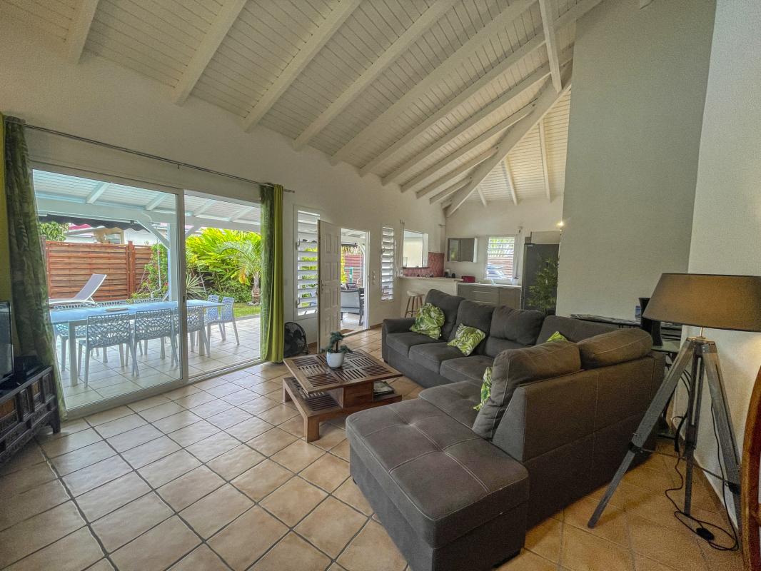 A louer villa 3 chambres Saint François Guadeloupe_ Salon