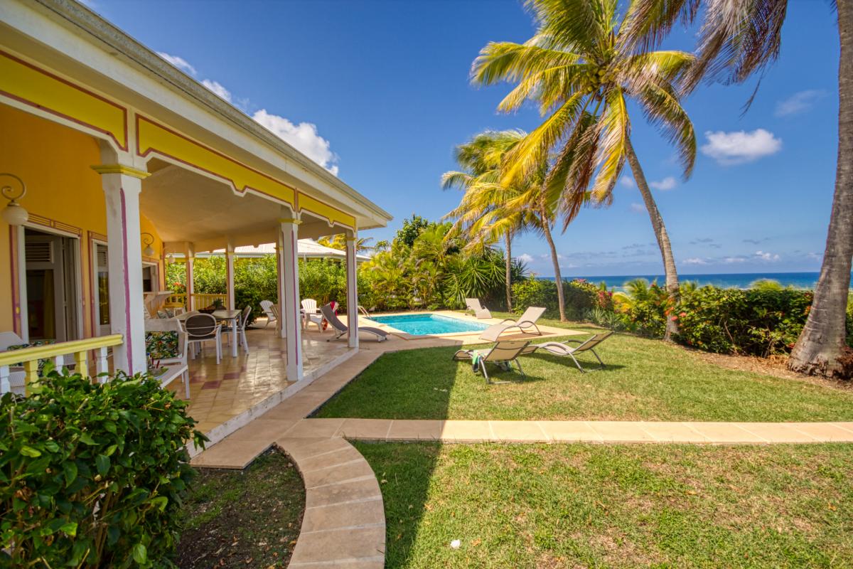 Location villa 3 chambres pour 6 personnes avec piscine et vue mer - Saint François en Guadeloupe