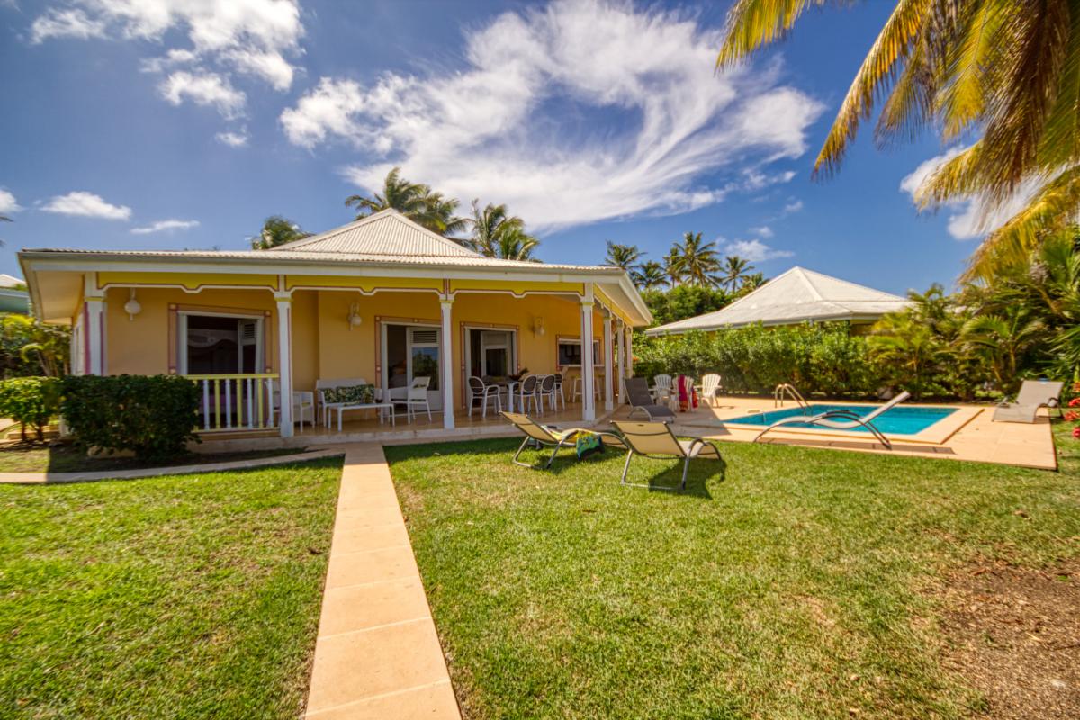 Location villa 3 chambres pour 6 personnes avec piscine et vue mer - Saint François en Guadeloupe