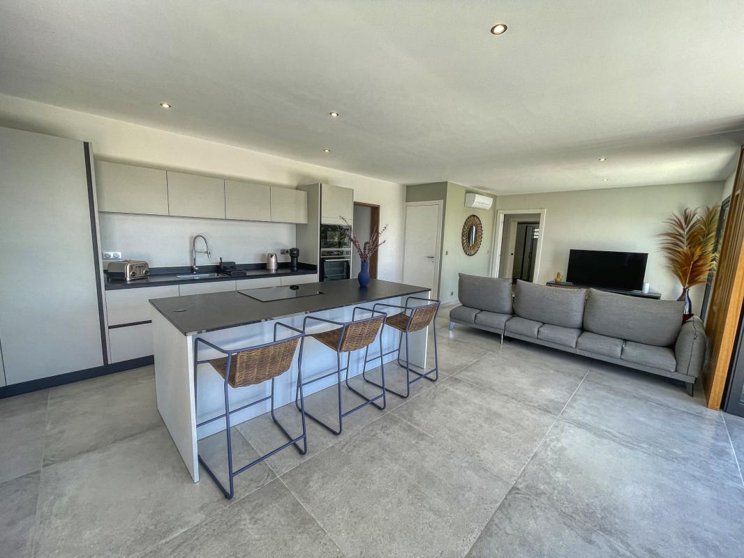 A louer villa 4 chambres vue mer Saint François Guadeloupe_ Cuisine 