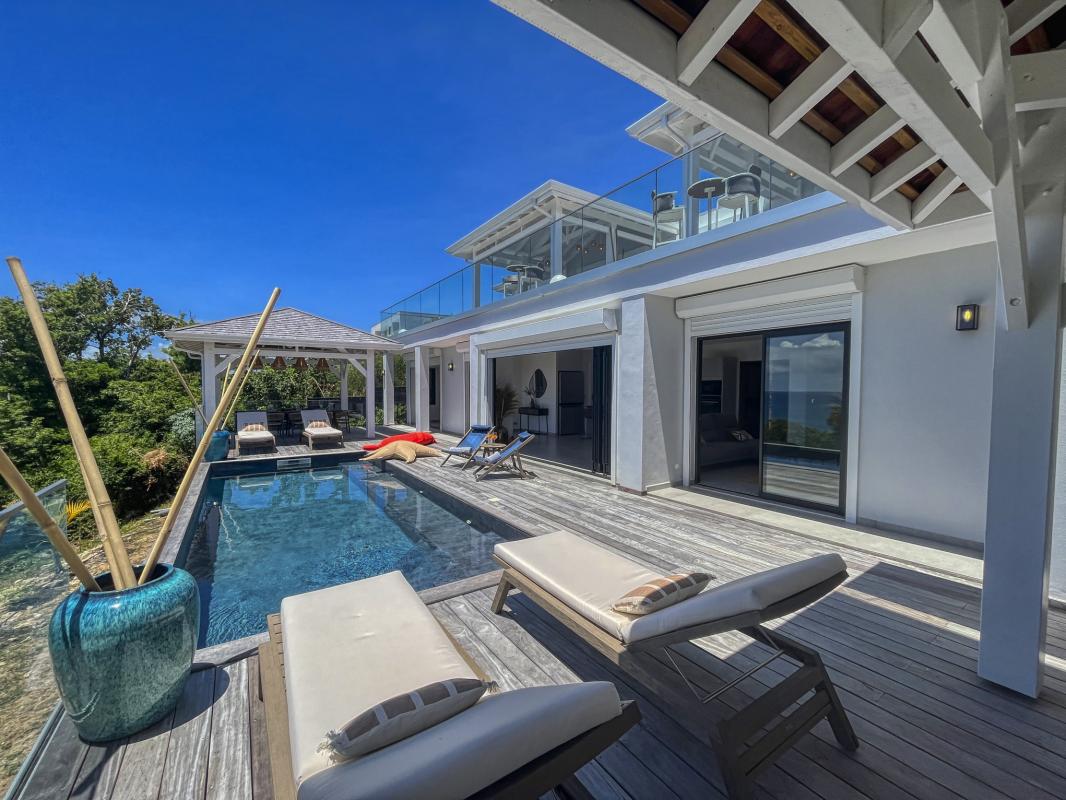 A louer villa 4 chambres vue mer Saint François Guadeloupe_ Terrasse Piscine 