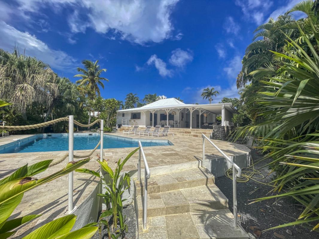 A louer villa 8 personnes Saint François Guadeloupe_ Piscine 