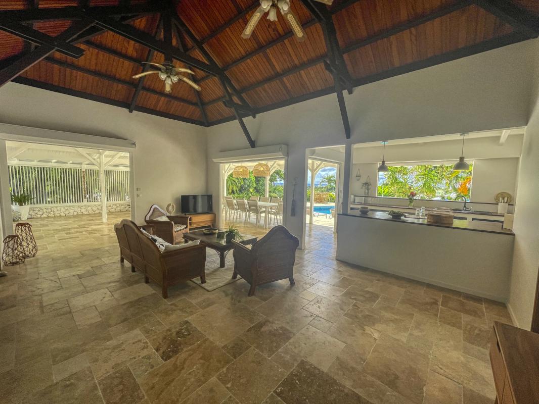A louer villa 8 personnes Saint François Guadeloupe_ Salon 