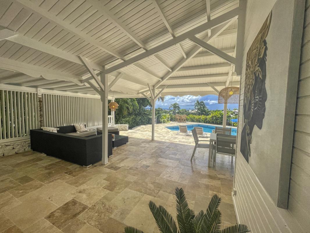 A louer villa 8 personnes Saint François Guadeloupe_ Terrasse 