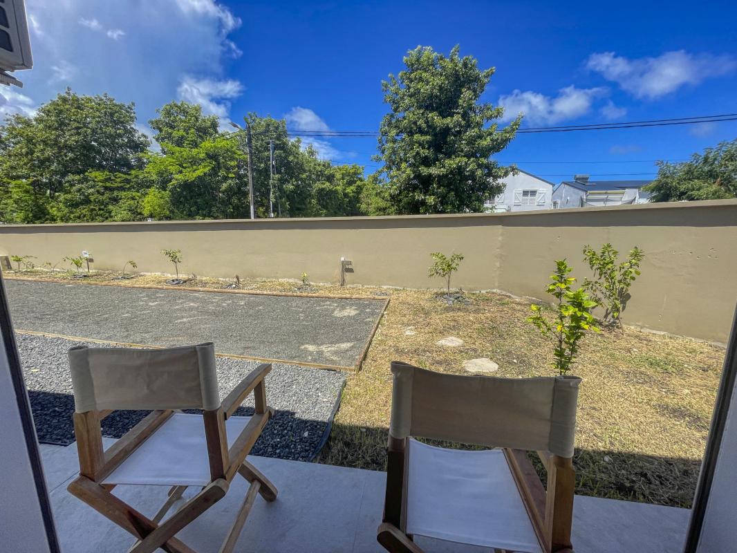A louer villa proche plage à pieds Saint François Guadeloupe_ Terrasse chambre 