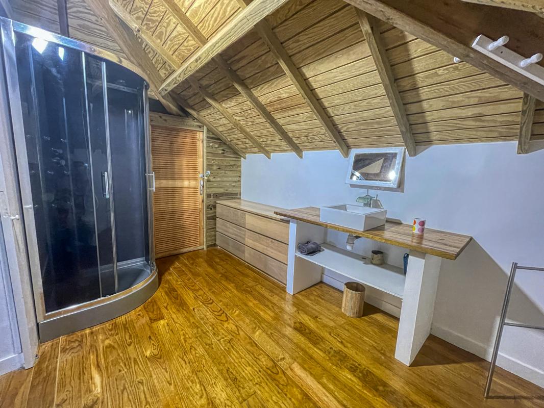 Location villa avec piscine Saint François Guadeloupe_ Salle d'eau 