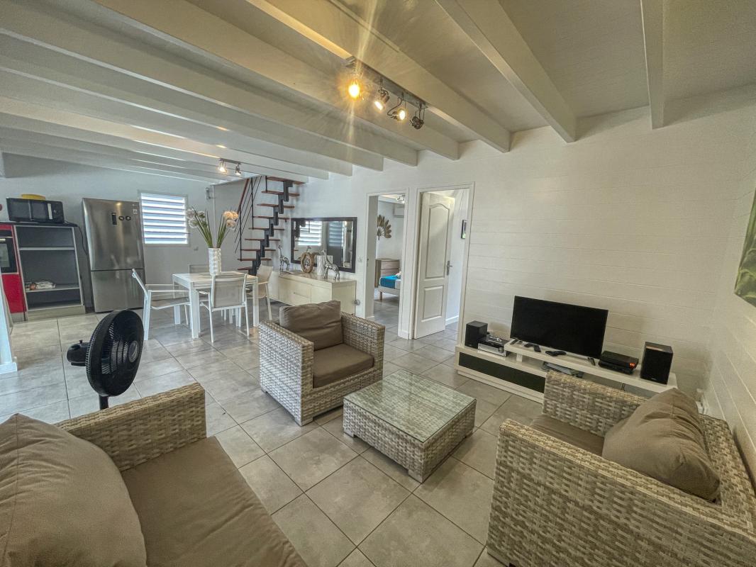 Location villa avec piscine Saint François Guadeloupe_ Salon