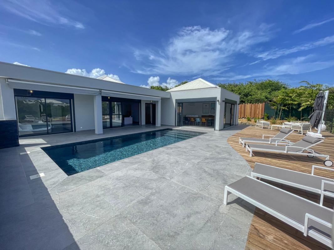 Location-villa-Topaze-2-chambres-8-personnes-vue-mer-piscine-à-St-François-Guadeloupe