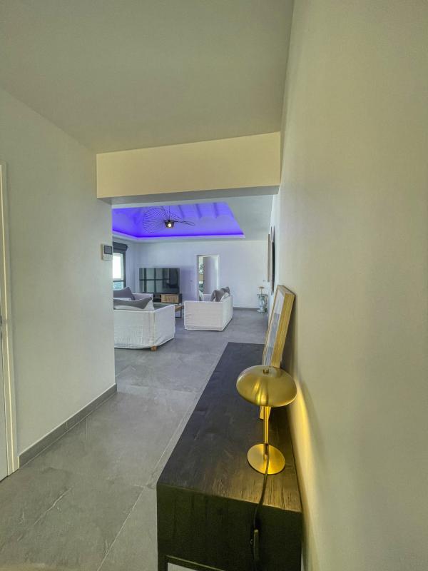 Location-villa-Topaze-2-chambres-8-personnes-vue-mer-piscine-à-St-François-Guadeloupe