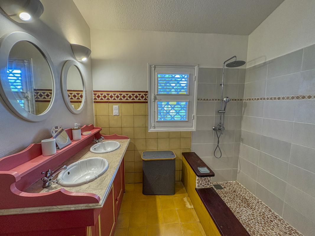 Location villa 3 chambres pour 6 personnes avec piscine et vue mer - Saint François en Guadeloupe