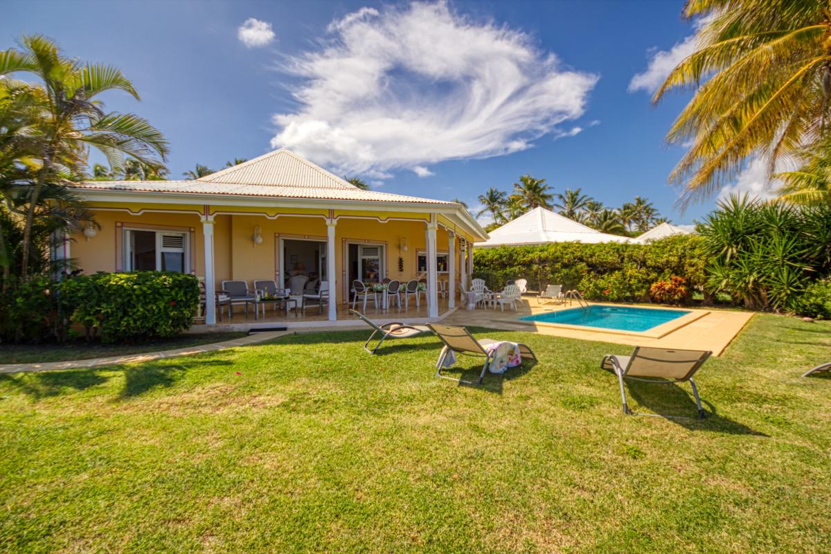 Location villa 3 chambres pour 6 personnes avec piscine et vue mer - Saint François en Guadeloupe