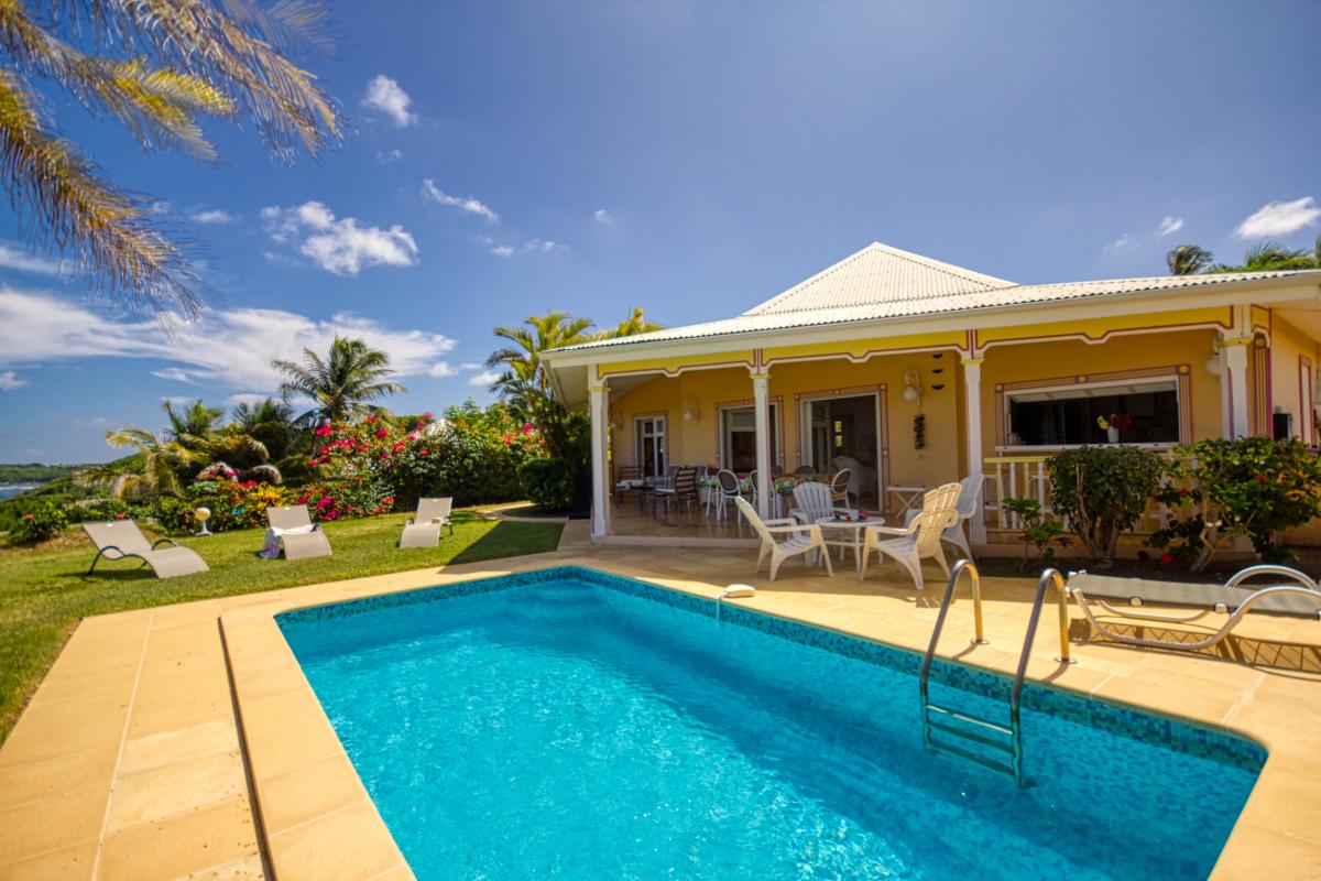 Location villa 3 chambres pour 6 personnes avec piscine et vue mer - Saint François en Guadeloupe