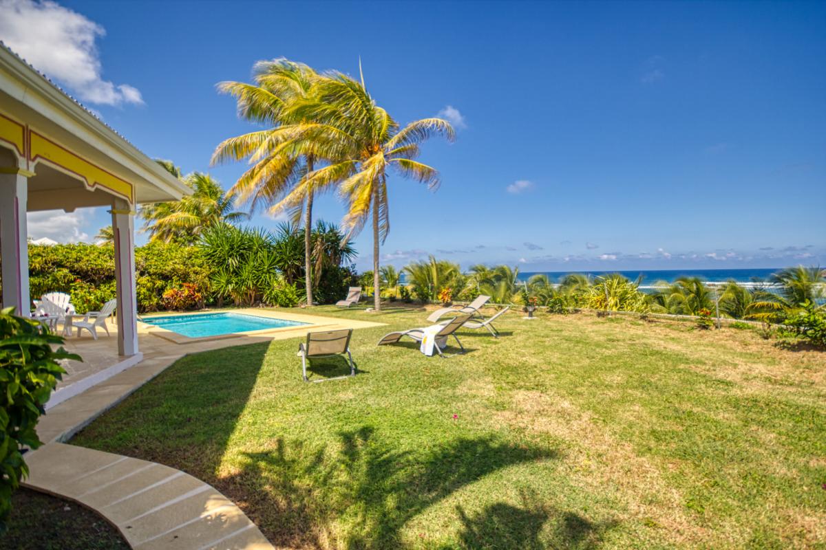 Location villa 3 chambres pour 6 personnes avec piscine et vue mer - Saint François en Guadeloupe