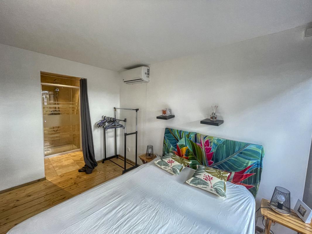 Location villa avec piscine Saint François Guadeloupe-bungalow chambre