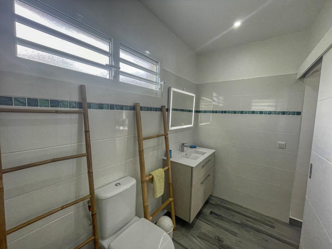 Location villa avec piscine Saint François Guadeloupe_ Salle d'eau 