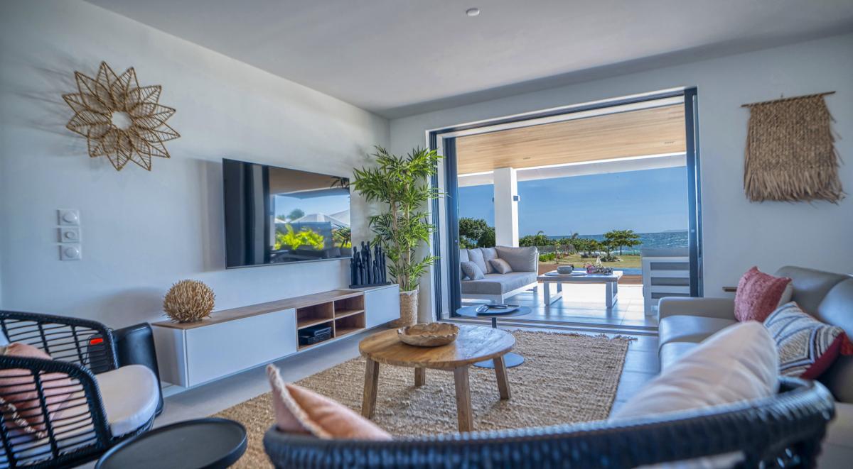 A louer villa pieds dans l'eau Saint François Guadeloupe-Salon